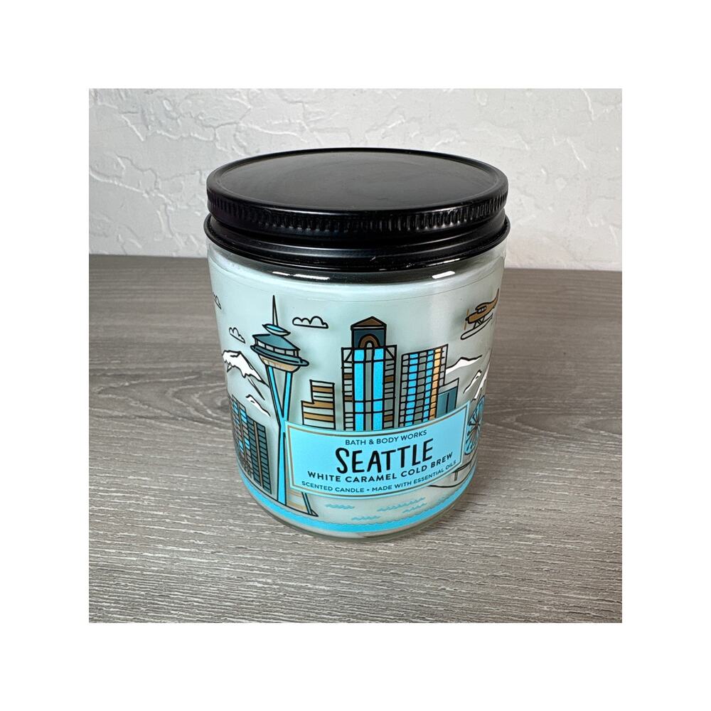 New Bath and Body Works Seattle: White Caramel Cold Brew Single Wick Candle